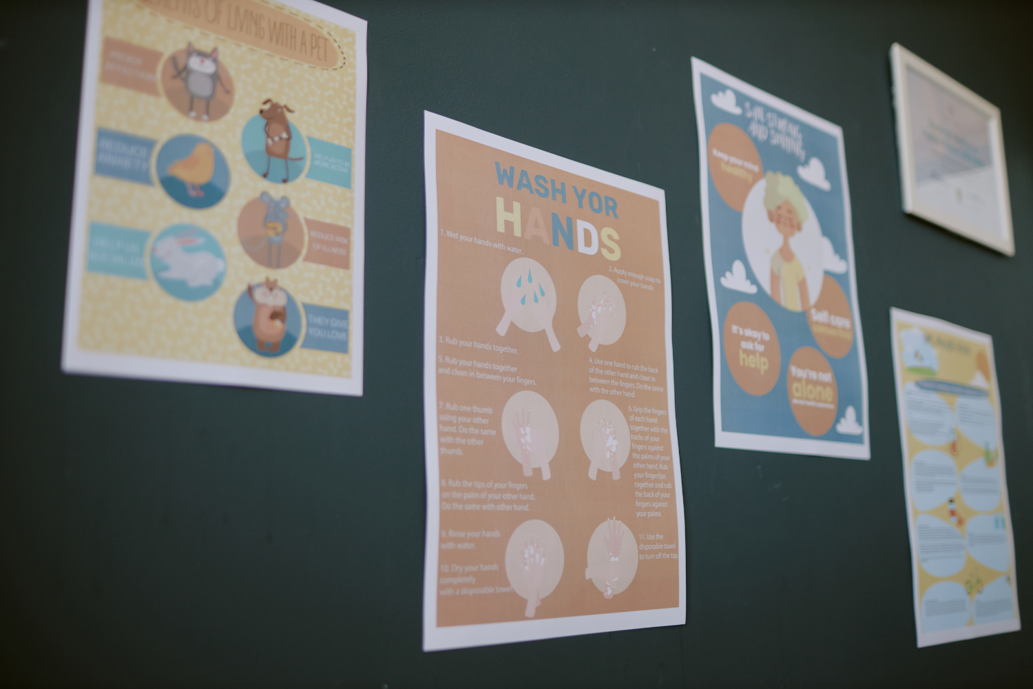 Poster Paper Compared: Size & Style